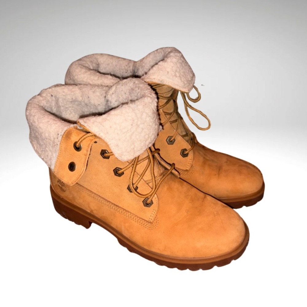 Timberland Shearling-Lined Boots – Women’s 7.5